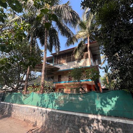 Patil Homestay Alībāg Esterno foto